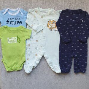 Bundle of Baby Clothes Size Newborn